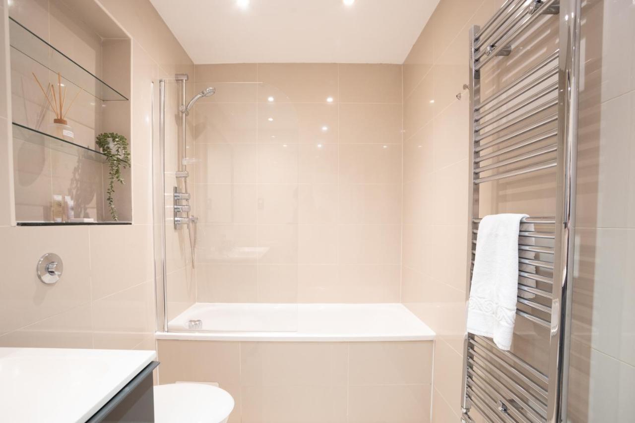Perfect For Business & Corporate Stays - Three Bed With City View Shoreditch Лондон Екстер'єр фото
